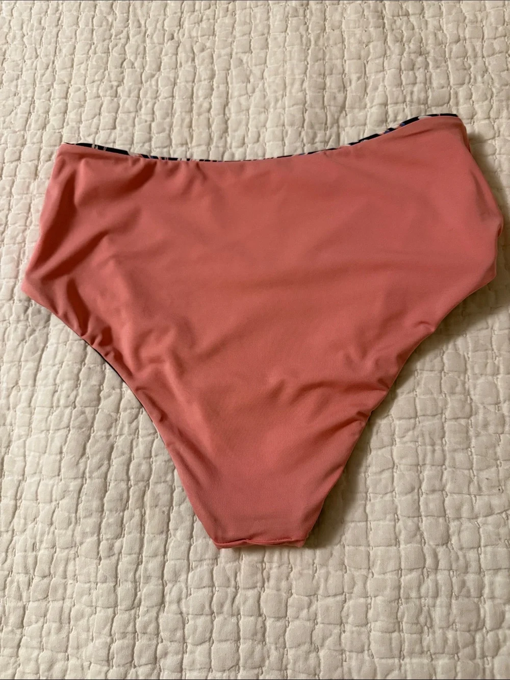 Carve Designs Reversible High-Waist Bikini Bottoms in Navy and Peach - Picture 4 of 5